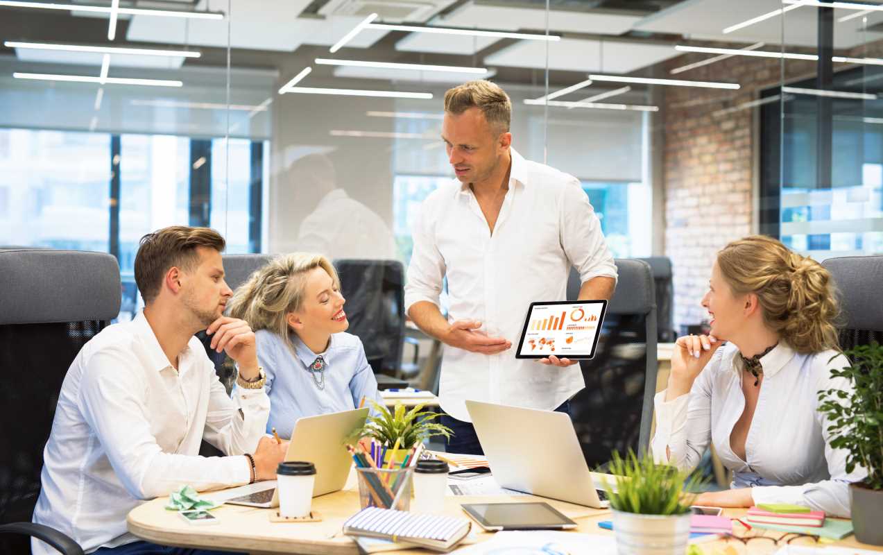 7 Brand Positioning Strategies for Bootstrapped Tech Launches