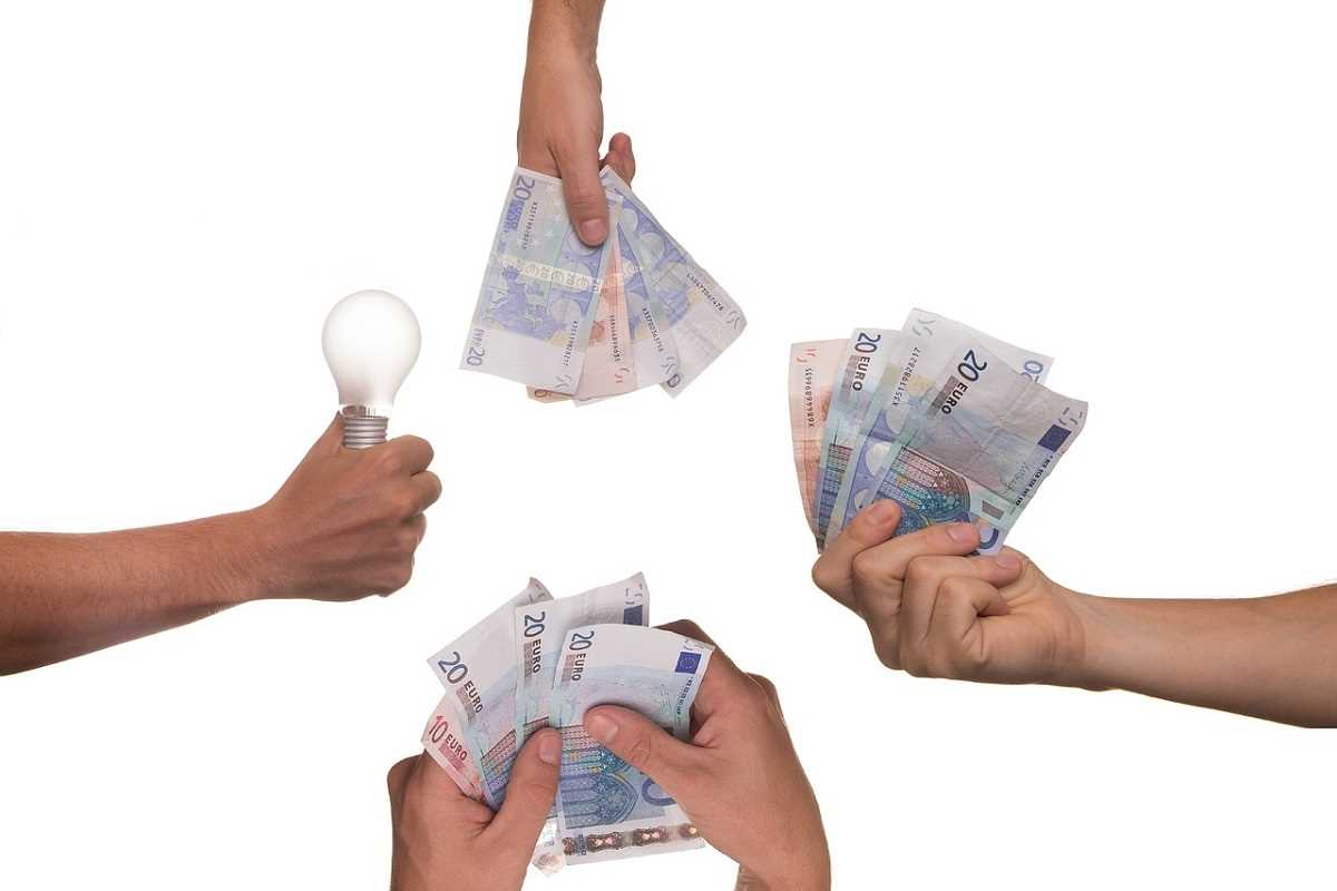 How to Launch a Crowdfunding Campaign That Attracts Loyal Backers